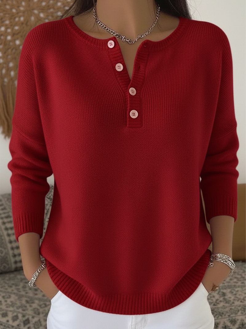 Nora – Blød sweater med knapdetalje